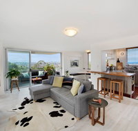 Experience Bondi Beach As Your Backdrop - Food Delivery Shop