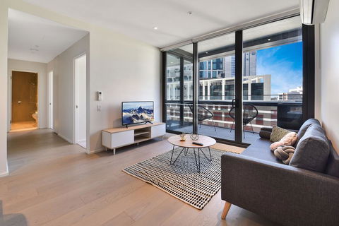 Family Loved-2BR Apt @ Docklands - Free Parking - Food Delivery Shop 0
