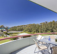 Fathoms 17 - Mollymook ALL LINEN PROVIDED - Food Delivery Shop