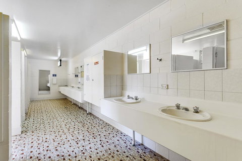 First City Caravilla - Food Delivery Shop 3