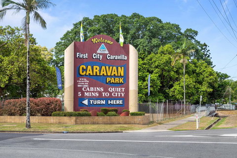 First City Caravilla - Food Delivery Shop 0