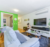 Fitzroy lifestyle 1 bed with pool spa sauna  gym - Food Delivery Shop