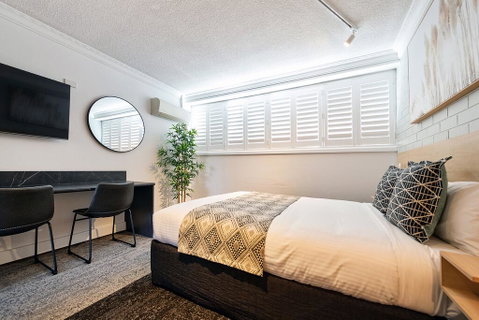 Fitzroy Motor Inn - Food Delivery Shop 2