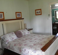 Follywood Guesthouse BB - Food Delivery Shop