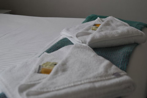 Forster And Wallis Lake Motel - Food Delivery Shop 1