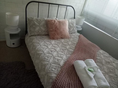 Funky Apartment, Myaree - Food Delivery Shop 0