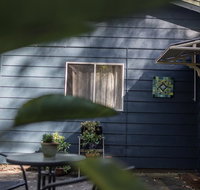 Funky Flat on Acreage - Food Delivery Shop
