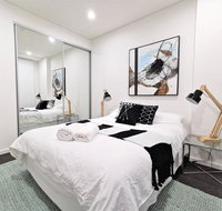 G02 Courtyard Apartment - Food Delivery Shop