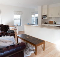 Gawler Townhouse 1 Bedroom - Food Delivery Shop
