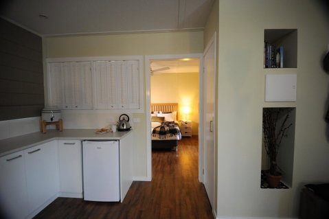 Gisborne Peak Winery Cottages - Food Delivery Shop 1