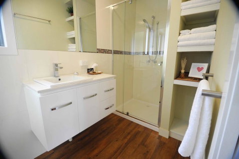 Gisborne Peak Winery Cottages - Food Delivery Shop 3