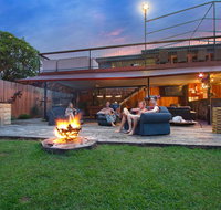 Gladstone Backpackers - Food Delivery Shop