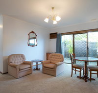 Golden Grain Motor Inn - Food Delivery Shop