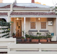 Gorgeous Subiaco cottage - Food Delivery Shop