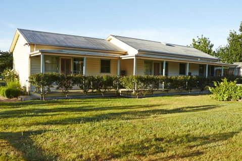 Grampians View B&B - Food Delivery Shop 2