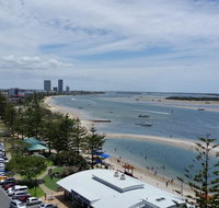 Grand Hotel Apartments Gold Coast by owner - Food Delivery Shop