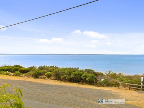 Grossard Point, The Lighthouse, Ventnor - Food Delivery Shop 1