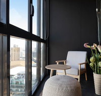 Heyday Apartments Southbank - Food Delivery Shop