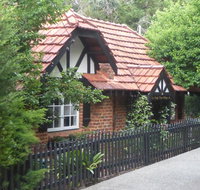 High View Cottage - Food Delivery Shop
