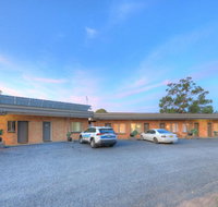 Hilldrop Motor Inn - Food Delivery Shop