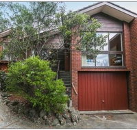 Holiday Home in the Heart of Anglesea - Food Delivery Shop