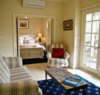 Holly Lane Mews - Food Delivery Shop
