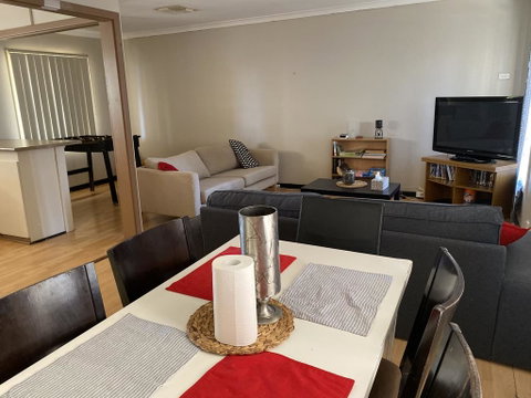 Home Away From Home - Food Delivery Shop 1