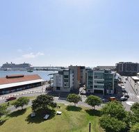 Honeysuckle Haven - harbour facing  walk to restaurants - Food Delivery Shop