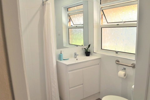 Isla House Greenslopes - Food Delivery Shop 2