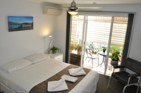 Isla House Greenslopes - Food Delivery Shop 1