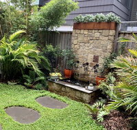 Jacaranda Garden Retreat - Food Delivery Shop