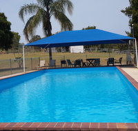 Jacaranda Motor Lodge - Food Delivery Shop