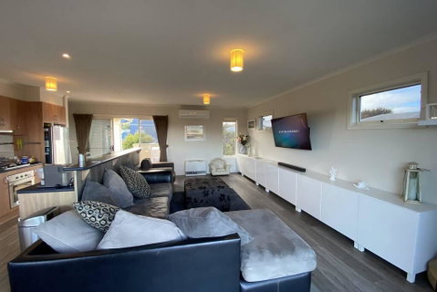 Jan Juc Ocean Views - Pet Friendly - Food Delivery Shop 2