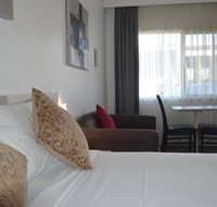 Karinga Motel SureStay Hotel by Best Western - Food Delivery Shop