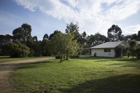 Karinya Cottage - Pet Friendly Country Retreat - Food Delivery Shop 2