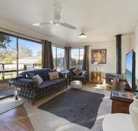 Katisha Cottage - pet friendly and close to town - Food Delivery Shop