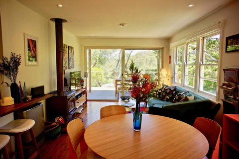 Katoomba Falls Cottage - Food Delivery Shop 0