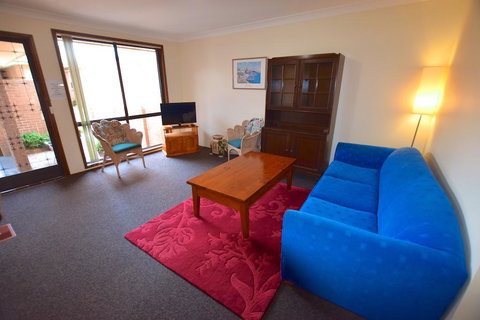Katoomba Townhouses - Food Delivery Shop 3