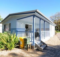 Kendalls Beach Holiday Park - Food Delivery Shop