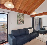 Kestrels Rest 1/116 Gippsland Street - Food Delivery Shop