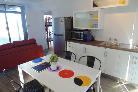 Kiama Downs Beach House - Food Delivery Shop 3