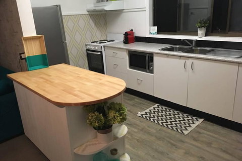 Kiama Downs Beach House - Food Delivery Shop 2