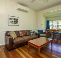 Kooyong Apartment 4 - Food Delivery Shop