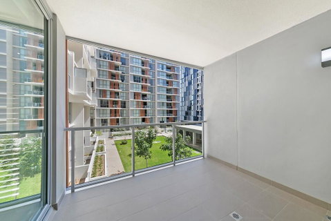 KOZYGURU MASCOT WALK TO STATION MODERN DESIGNER 2 BED APT FREE PARKING NMA260-312 - Food Delivery Shop 3