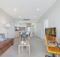 KOZYGURU PARRAMATTA CBD LUXURY 2 BED APT  FREE PARKING NPA011 - Food Delivery Shop