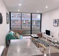 KOZYGURU WATERLOO KOZY 2 BED APT 10MIN TO CBD NWA005-2402 - Food Delivery Shop