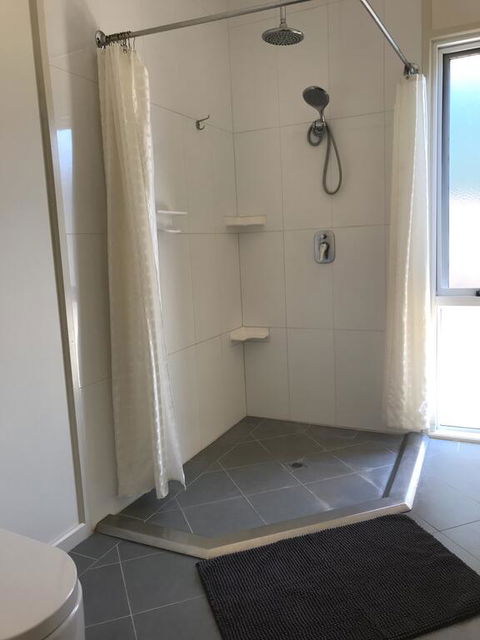 KUARLU@ONSLOW ACCOMMODATION - Food Delivery Shop 3