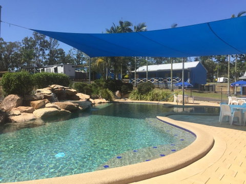 Lake Tinaroo Holiday Park - Food Delivery Shop 0