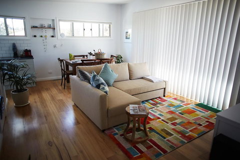 Lil Yoorana - New Cozy Modern - 4 Min Walk To Town - Close To Everything - Food Delivery Shop 1