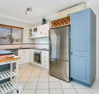Lilyfield Apartments - Two Bedroom Apartment - Food Delivery Shop